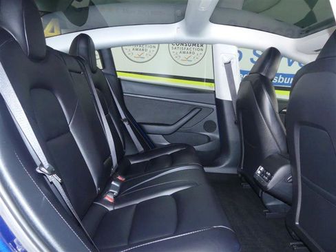Used 2023 Tesla Model 3 Standard Range RWD image 19