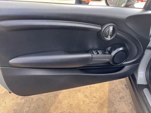 Used 2019 MINI Cooper Convertible w/ Signature Upholstery Package image 36