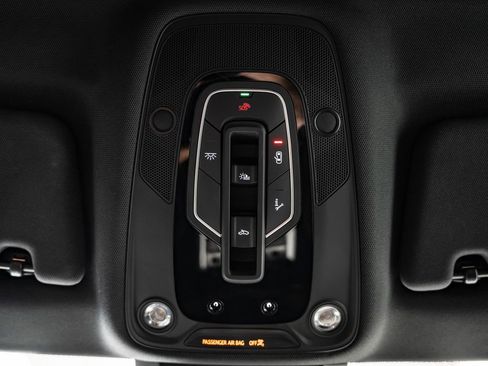Used 2022 Audi e-tron Premium w/ Convenience Plus Package AWD/4WD image 38