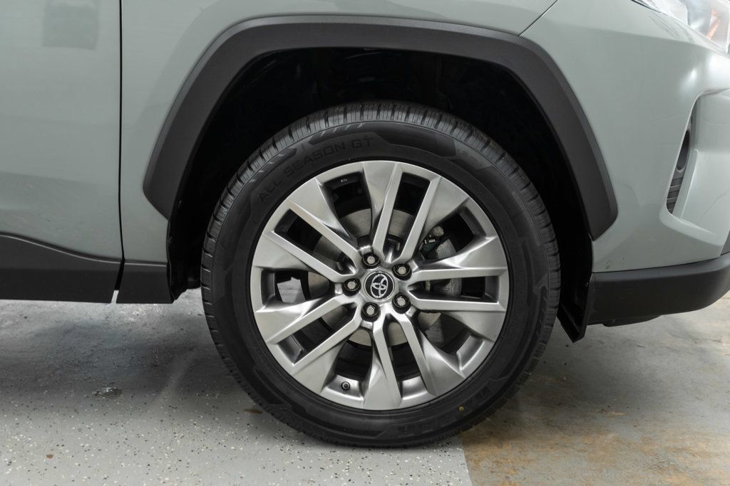 Used 2019 Toyota RAV4 XLE Premium AWD/4WD image 37