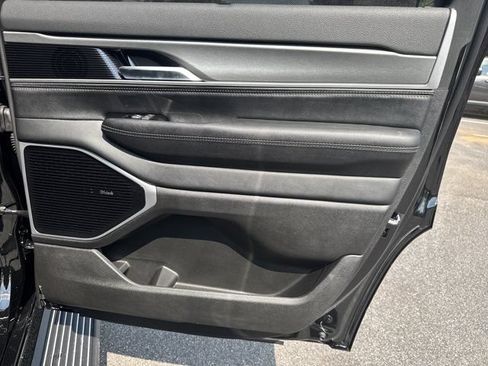 New 2026 Jeep Grand Wagoneer Limited AWD/4WD image 16