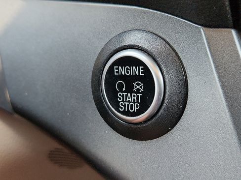 Used 2019 Ford Escape SEL AWD/4WD image 16