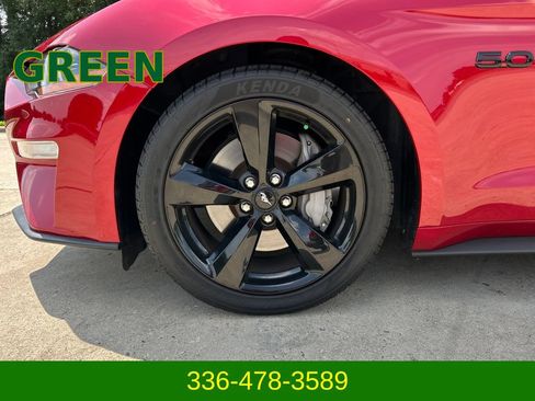 Used 2021 Ford Mustang GT w/ Black Accent Package RWD image 9