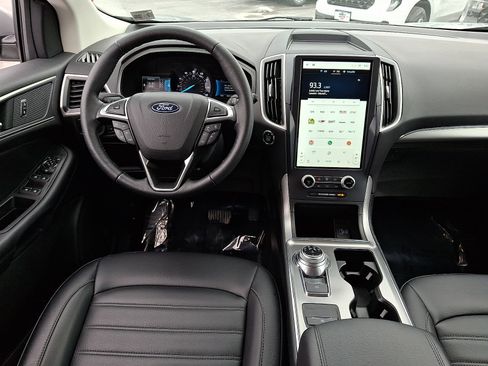 Certified 2022 Ford Edge SEL w/ Convenience Package image 12