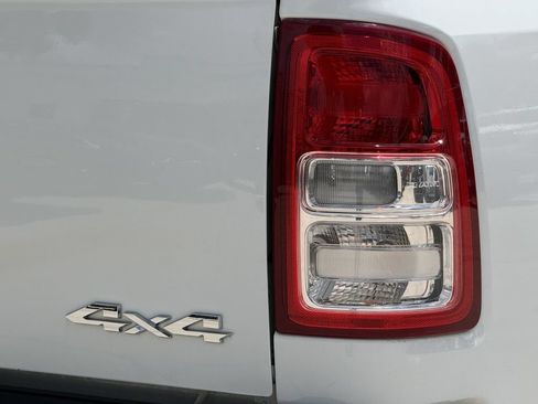 Used 2024 RAM 2500 Big Horn AWD/4WD image 7