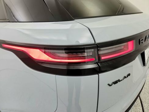 New 2026 Land Rover Range Rover Velar Dynamic SE image 32