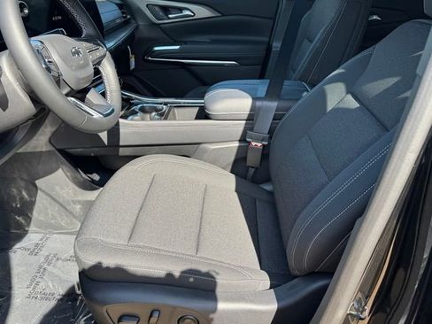 New 2026 Chevrolet Traverse LT w/ Midnight/Sport Edition FWD image 16
