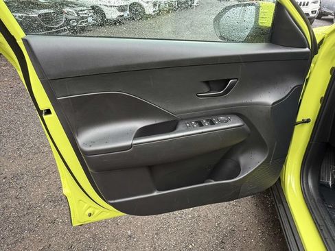 Used 2025 Hyundai Kona SEL FWD image 24
