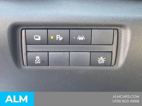 Used 2025 Nissan Versa S w/ Trunk Package FWD image 28