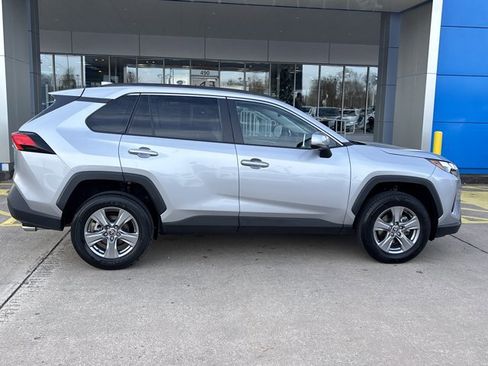 Used 2024 Toyota RAV4 XLE image 2