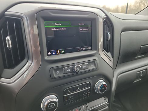 New 2025 GMC Sierra 3500 Pro w/ Convenience Package AWD/4WD image 24