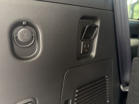 New 2026 INFINITI QX80 4WD image 38