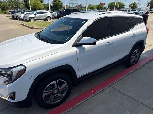 Used 2020 GMC Terrain SLT AWD/4WD image 1