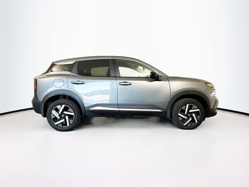 Used 2026 Nissan Kicks SV FWD image 28