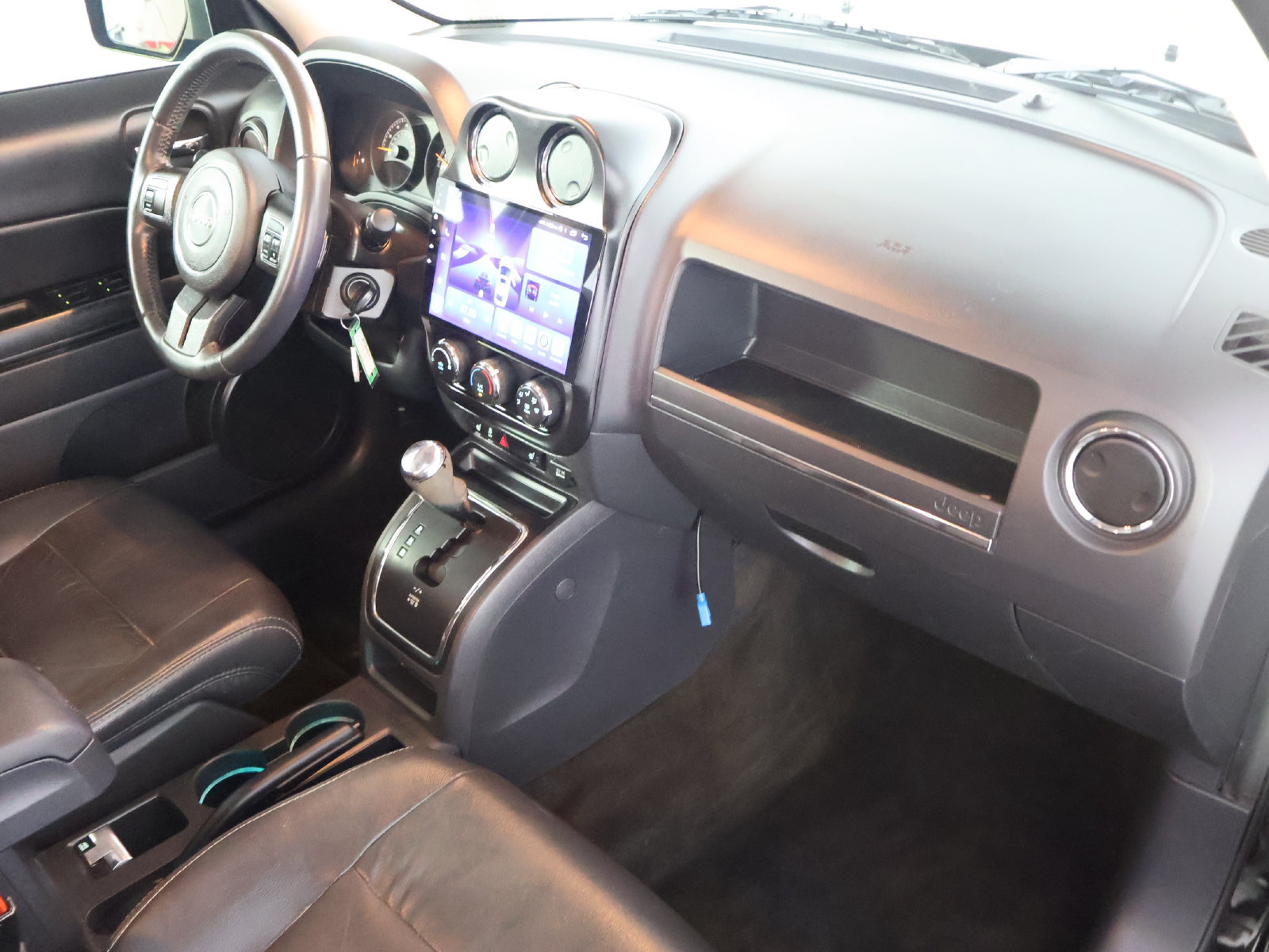 Used 2016 Jeep Patriot High Altitude AWD/4WD image 38