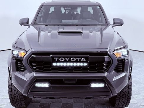 Used 2024 Toyota Tacoma TRD Sport w/ TRD Sport Premium Package image 9