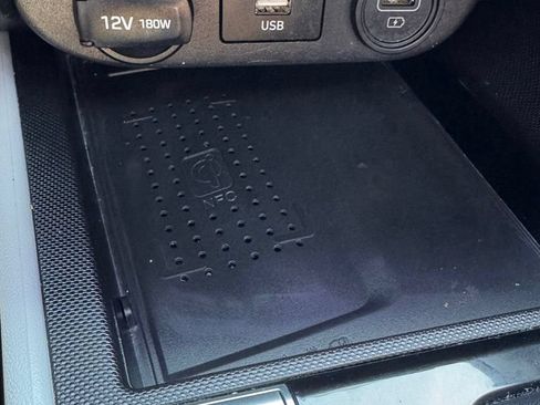 Used 2021 Hyundai Elantra Limited w/ Cargo Package FWD image 21