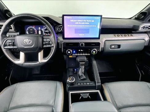 Used 2025 Toyota 4Runner Trailhunter AWD/4WD image 19