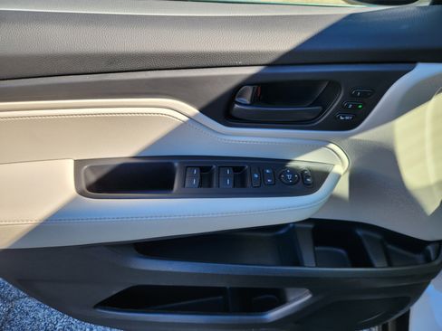 Certified 2025 Honda Odyssey EX-L image 24