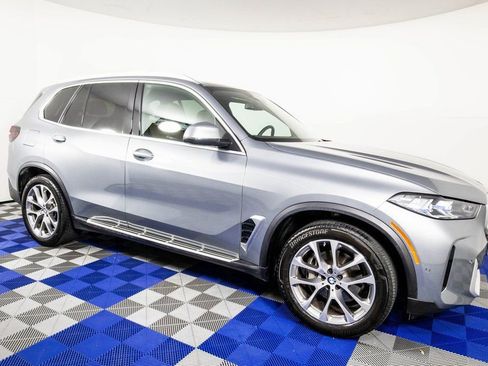 Used 2025 BMW X5 xDrive40i image 3
