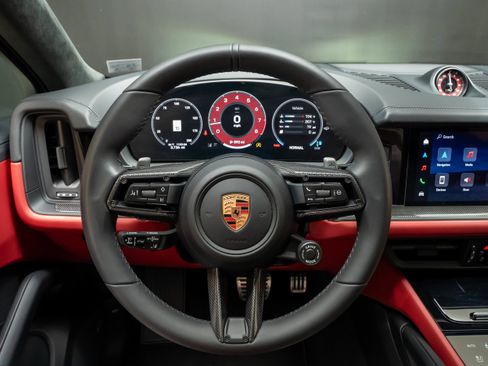 Certified 2026 Porsche Cayenne GTS AWD/4WD image 22