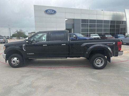 Used 2022 Ford F350 King Ranch w/ King Ranch Ultimate Package AWD/4WD image 8