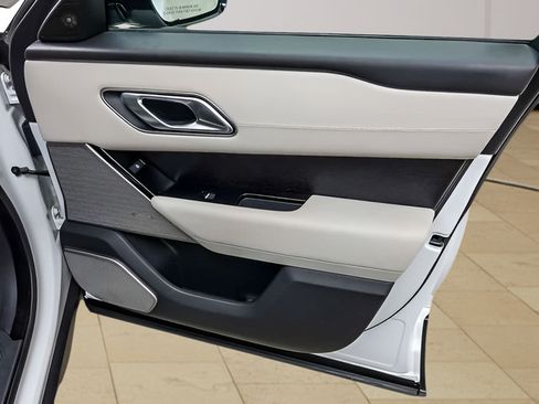 Used 2023 Land Rover Range Rover Velar HST AWD/4WD image 29