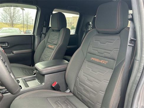 Used 2025 Nissan Frontier PRO-4X image 21