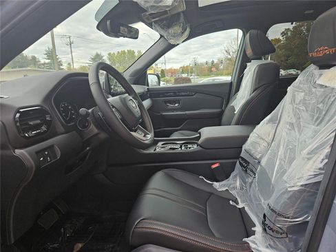 New 2025 Honda Pilot TrailSport image 7