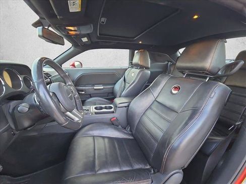 Used 2014 Dodge Challenger R/T RWD image 15