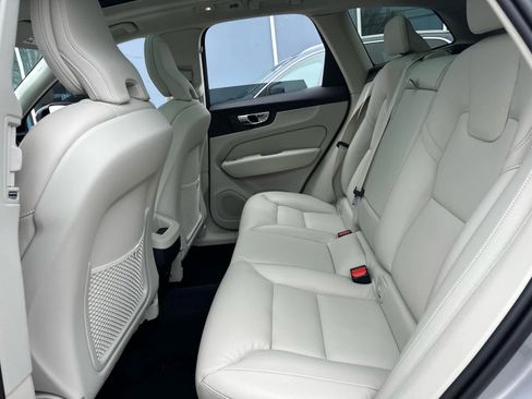 Used 2023 Volvo XC60 B5 Plus w/ Climate Package AWD/4WD image 21