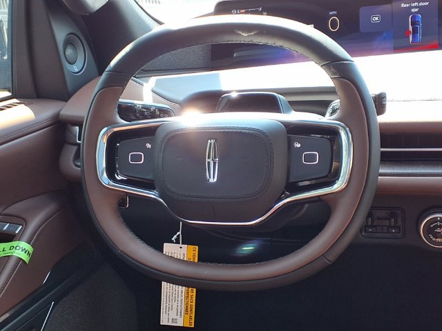 New 2027 Lincoln Navigator Reserve AWD/4WD image 10