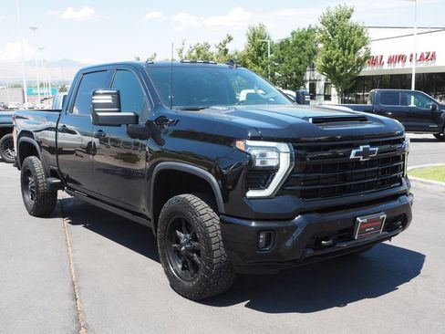 Used 2024 Chevrolet Silverado 3500 LTZ w/ LTZ Plus Package AWD/4WD image 9