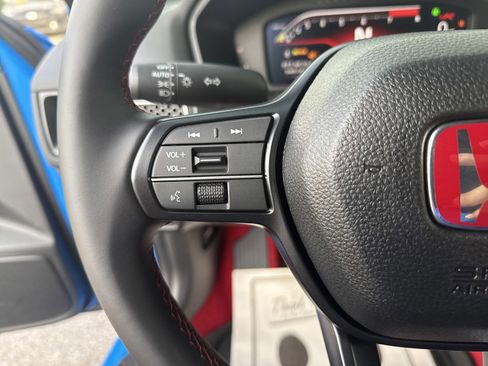 Used 2025 Honda Civic Type R image 17