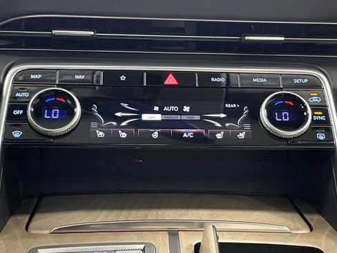 Used 2024 Genesis GV80 3.5T w/ Prestige Package image 21