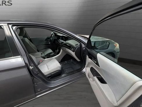 Used 2016 Honda Accord LX image 22