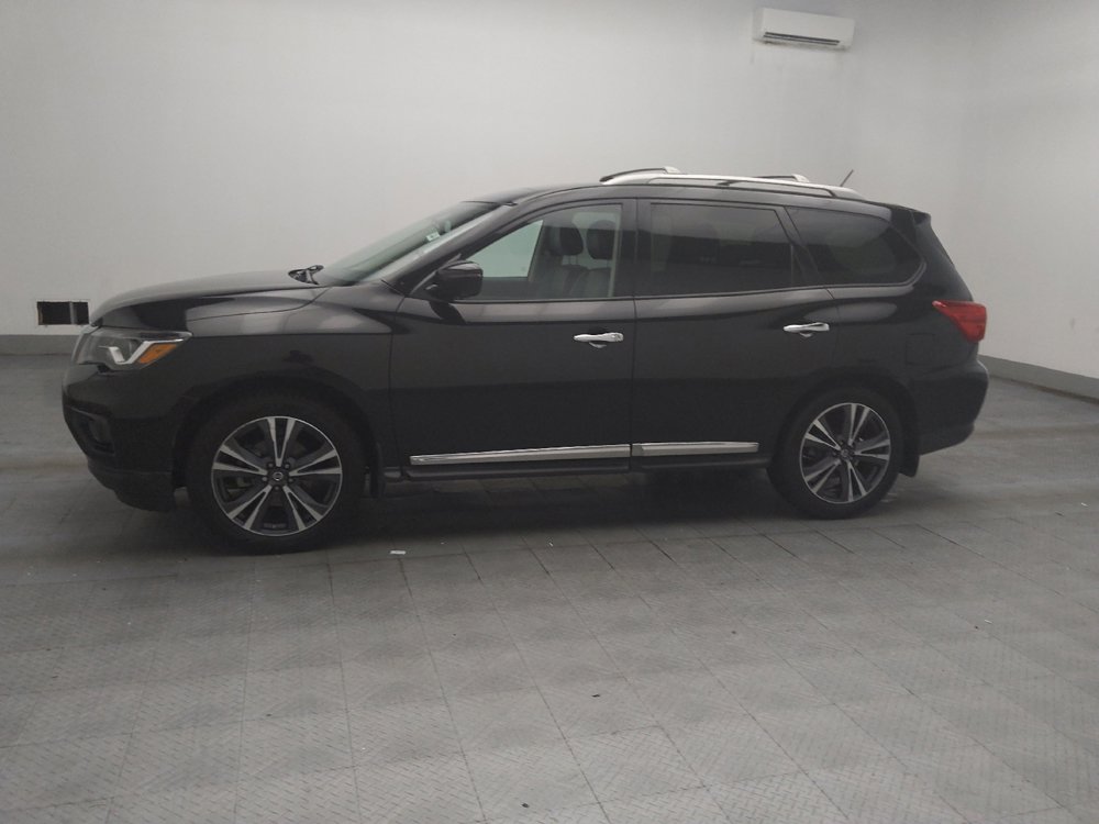 Used 2018 Nissan Pathfinder Platinum FWD image 2