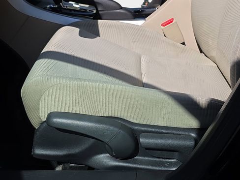 Used 2017 Honda Accord LX image 31