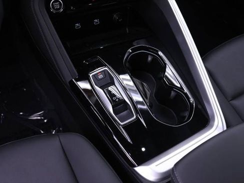 Certified 2025 Audi Q5 Premium AWD/4WD image 17