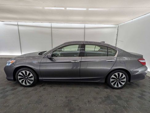 Used 2017 Honda Accord EX-L image 3