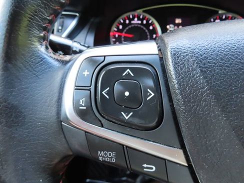 Used 2016 Toyota Camry SE FWD image 22