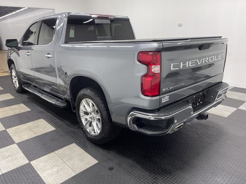 Used 2022 Chevrolet Silverado 1500 LTZ AWD/4WD image 2