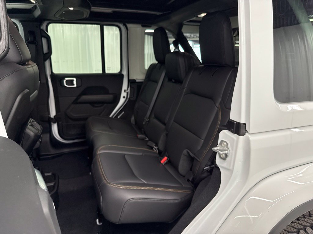 New 2026 Jeep Wrangler Unlimited Sahara AWD/4WD image 12