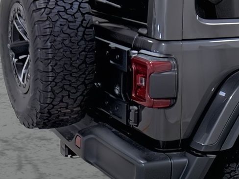 New 2025 Jeep Wrangler Unlimited Rubicon w/ XTREMEE 35" Tire Package image 13