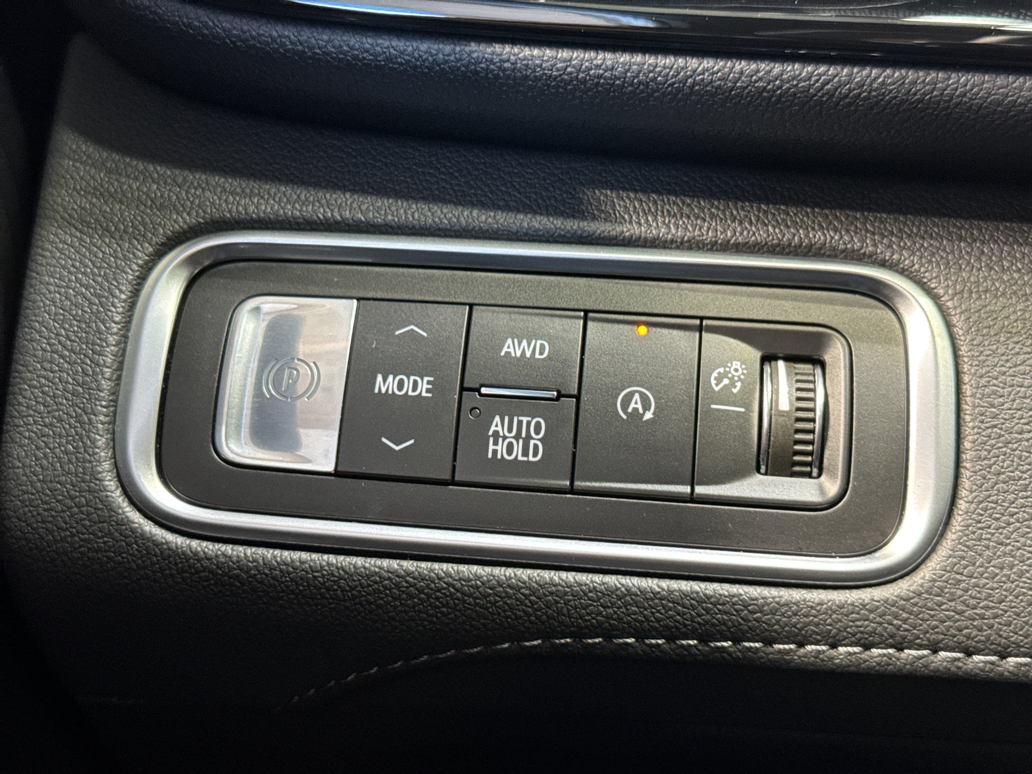 Used 2026 Buick Enclave Sport Touring w/ Power Package AWD/4WD image 38