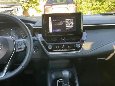 Used 2025 Toyota Corolla SE image 7