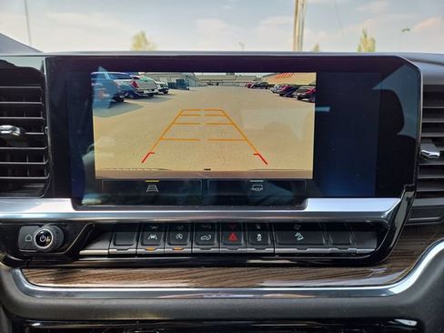 Used 2024 Chevrolet Silverado 1500 LT Trail Boss AWD/4WD image 26