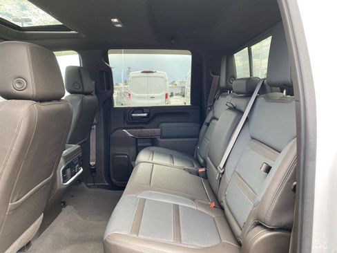 Used 2021 GMC Sierra 2500 Denali w/ Denali Ultimate Package AWD/4WD image 10