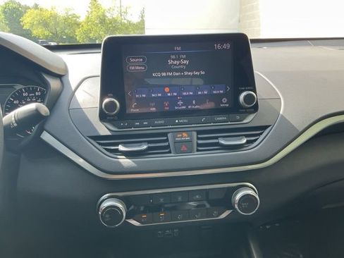 Used 2020 Nissan Altima 2.5 S AWD/4WD image 20