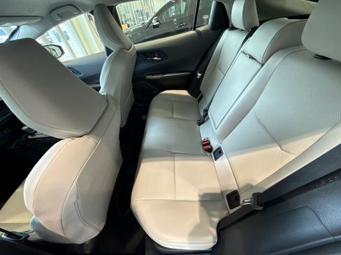 Used 2024 Toyota Prius XLE FWD image 12